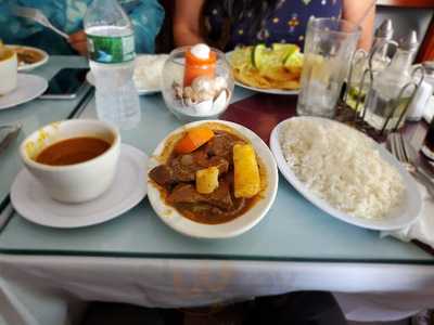 El Buen Gusto Restaurant