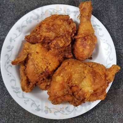 Kennedy Fried Chicken And Gyro House