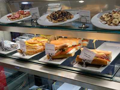 Mrs. Fields Bakery Cookie Cafe