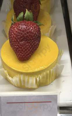 Mrs. Fields Bakery Cookie Cafe