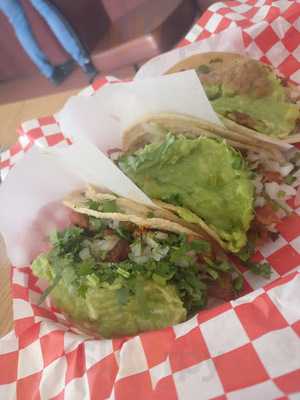 Tj Tortas & Tacos