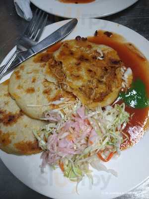 El Salvador Restaurant