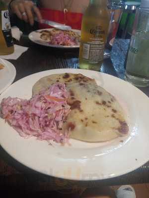El Salvador Restaurant