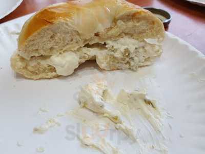 Hot Bagels And Bialys