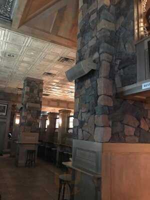 Harrington's Bar & Grill