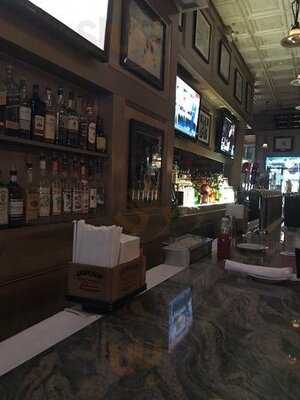 Harrington's Bar & Grill