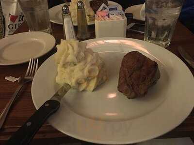 Harrington's Bar & Grill