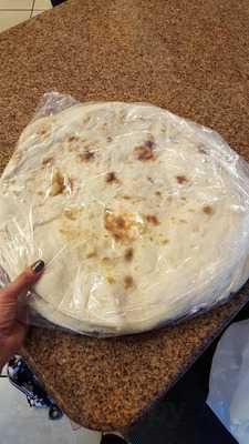 Afandi Restaurant & Market