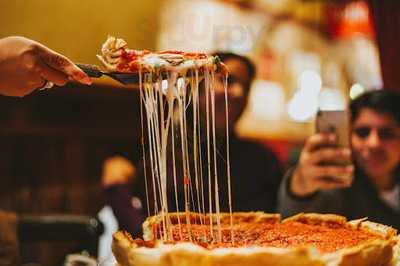 Chicago Pizza