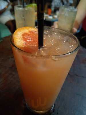 Donna Chiquita At Mad Tropical