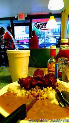 De La Vega Restaurant