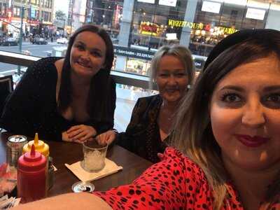 Gayle's Broadway Rose