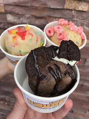 Ice Scroll Cafe & Creamery