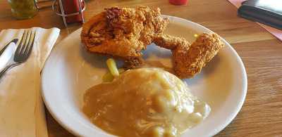 M'dear's Desserts Bakery And Bistro