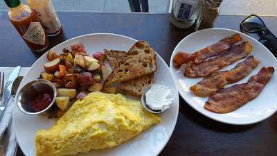 Ella's American Kitchen