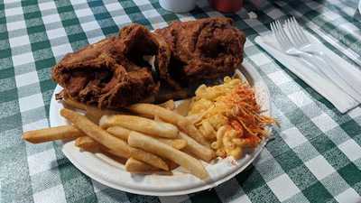 Gus's World Famous Fried Chicken