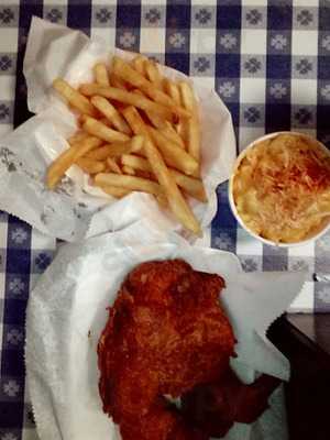 Gus's World Famous Fried Chicken