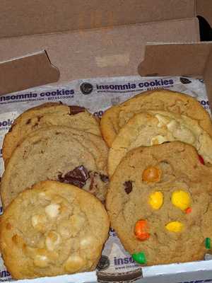 Insomnia Cookies