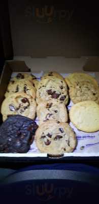 Insomnia Cookies