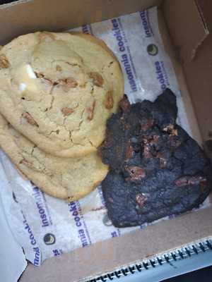 Insomnia Cookies