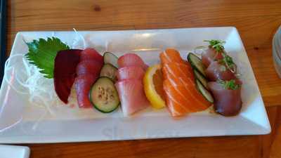 Sushi Planet Woodland Hills