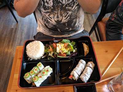 Sushi Planet Woodland Hills