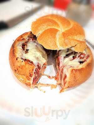 Az Deli And Pizzeria