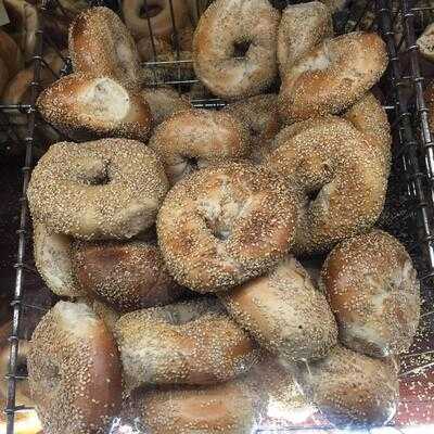 Tal Bagels