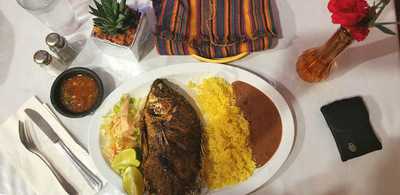 Rosy's 2 Salvadorian And Mexican Food