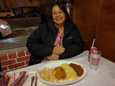 Rosy's 2 Salvadorian And Mexican Food