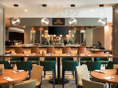 Northpoint Bar & Restaurant