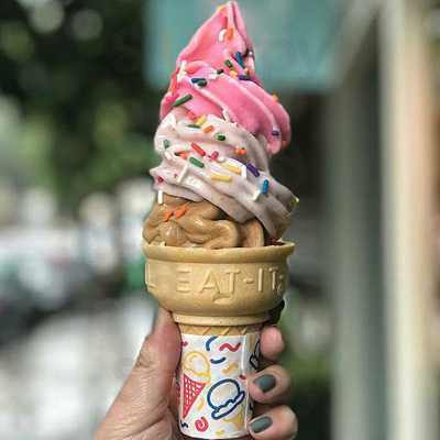 Easy Breezy Frozen Yogurt