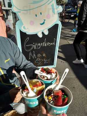 Easy Breezy Frozen Yogurt