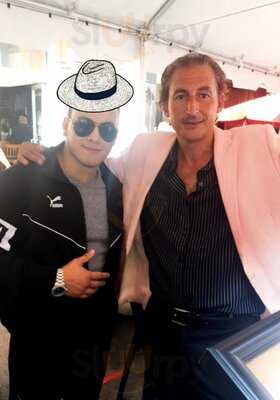 Umberto's Clam House