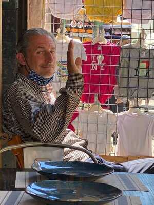 Umberto's Clam House