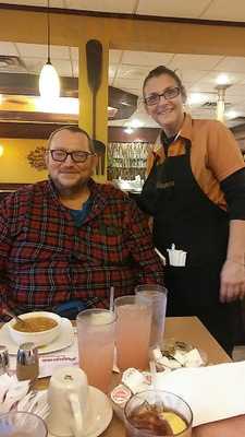 Pappas Restaurant And Lounge