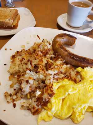 Pappas Restaurant And Lounge