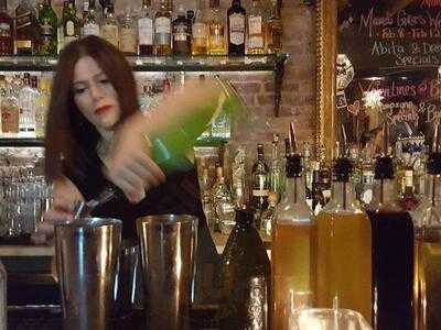 Bo's Kitchen & Bar Room