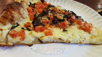 Luigi's Famous Pizza