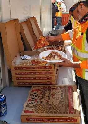 Anton's Pizza & Deli