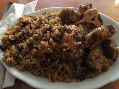 Geminis Ii Restaurant