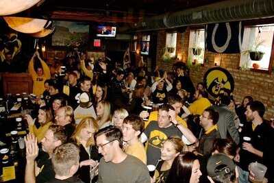 Four Shadows Tavern And Grill