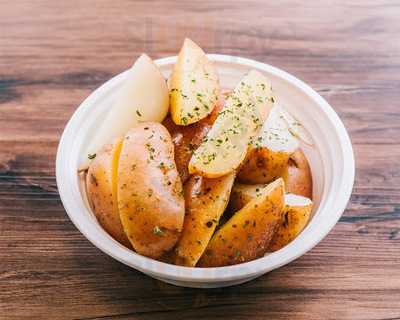 Courtneys Rotisserie And Grill