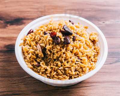 Courtneys Rotisserie And Grill