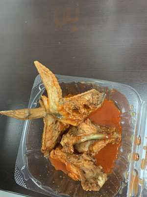 Courtneys Rotisserie And Grill