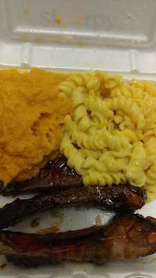 Courtneys Rotisserie And Grill