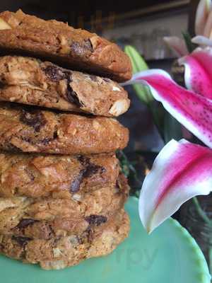 Goody Goodie Cream And Sugar