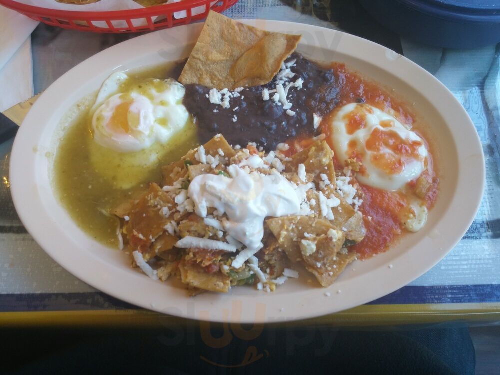 Los Candiles Restaurant