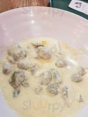 Cafe Viva Gourmet Pizza