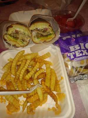 Grand Seven Food Liquor & Deli